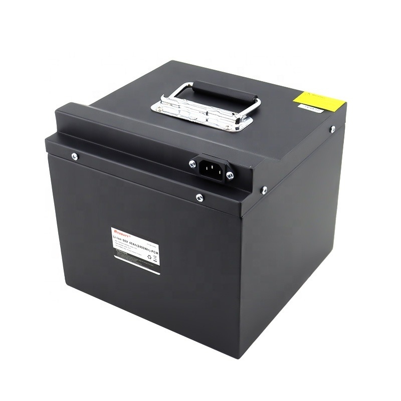 120W 출력 전력 100-240V AC 입력 전압의 리온 이온 배터리 충전기